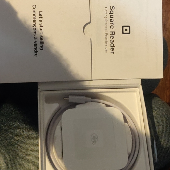 One Square Reader - Picture 3 of 6